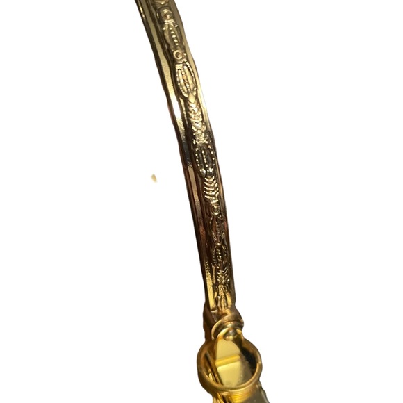 Vintage Black Clamshell Handbag with Gold Hardware - Picture 9 of 12